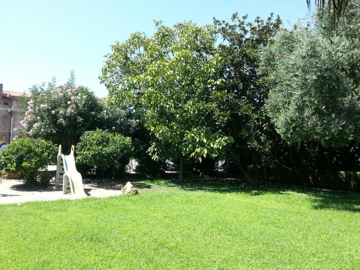 Apartamento Garden Basement - Seminterrato Max 4 Ospiti - Fiumicino Vicino Aeroporto E Fiera Exterior foto